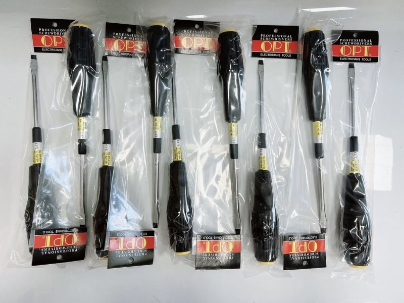 OPT 螺絲起子 台灣製造 十字 一字 十字起子 一字起子100mm 150mmOPT OPT,起子,螺絲,螺絲起子,十字,一字,長,短,一字長,一字短,十字長,十字短