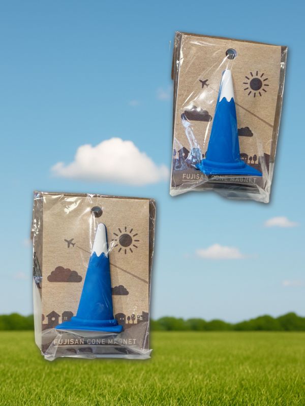 富士山交通錐磁鐵｜幽默造型・桌面風景小物 富士山磁鐵

交通錐造型

FUJISAN CONE MAGNET

幽默文創小物

桌面擺飾

冰箱磁鐵
搞怪禮品
富士山周邊
日本設計雜貨
文創選物推薦