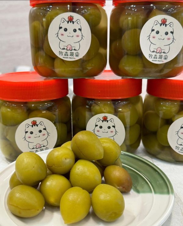 老闆自醃手工脆梅 