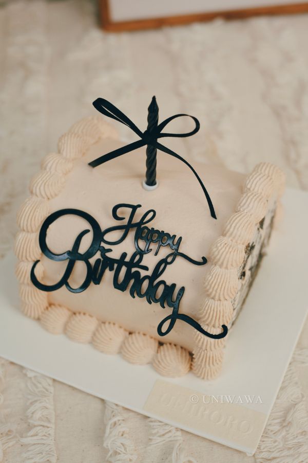 紳士捲捲 紳士捲捲

UNIRORO 蛋糕捲

黑色生日蛋糕捲

男生生日蛋糕推薦

極簡風蛋糕捲

台北生日蛋糕

桃園蛋糕捲

板橋蛋糕店

高質感生日蛋糕

成熟風蛋糕推薦