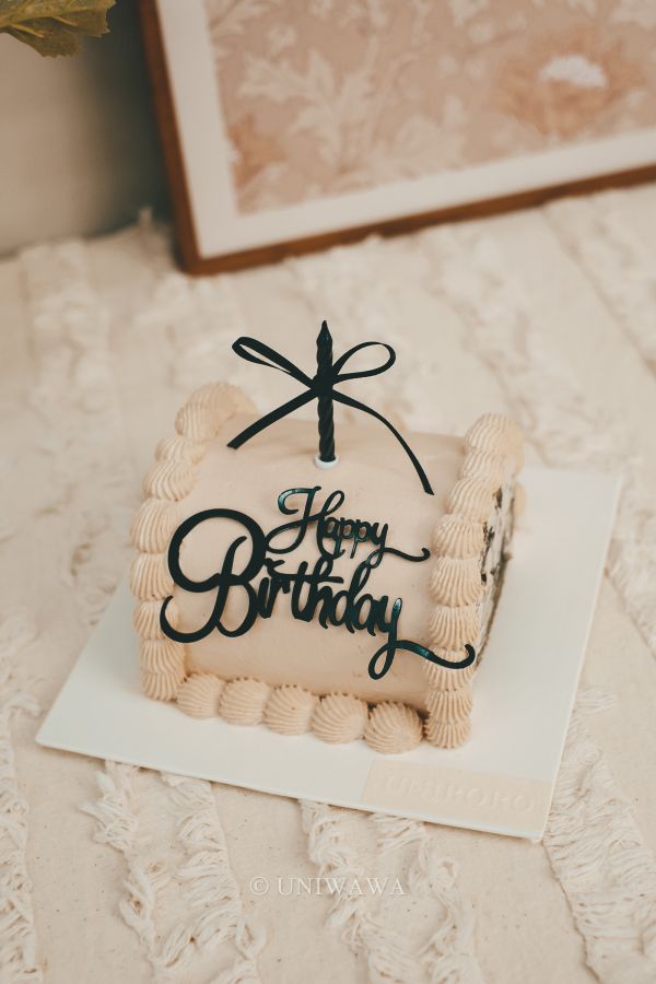 紳士捲捲 紳士捲捲

UNIRORO 蛋糕捲

黑色生日蛋糕捲

男生生日蛋糕推薦

極簡風蛋糕捲

台北生日蛋糕

桃園蛋糕捲

板橋蛋糕店

高質感生日蛋糕

成熟風蛋糕推薦