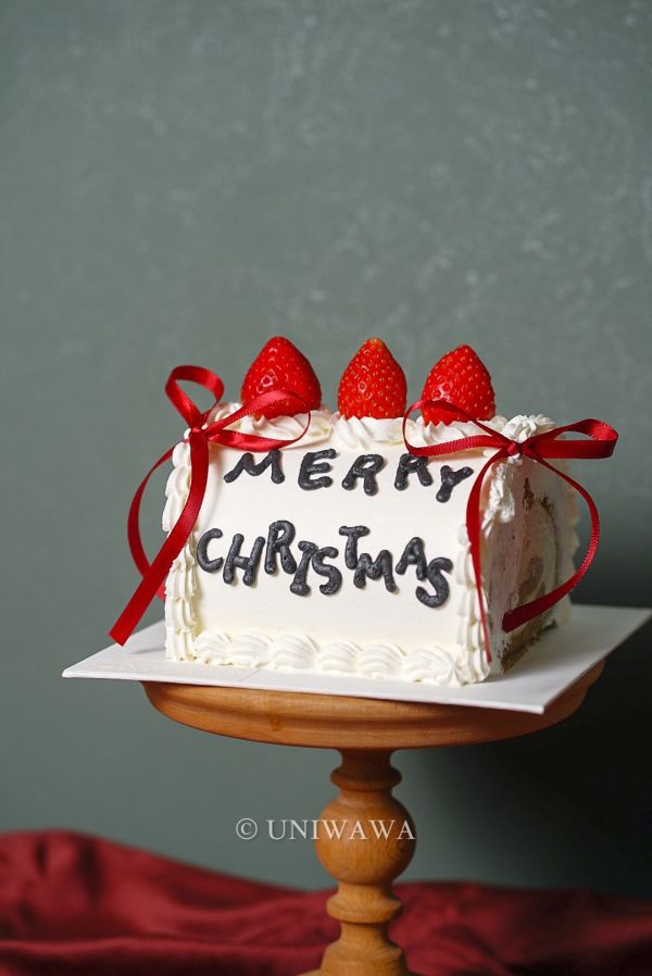 黑字草莓捲捲 (12/6後開放取貨) 黑字草莓捲捲

韓系捲捲蛋糕

草莓捲蛋糕

聖誕蛋糕

聖誕節蛋糕推薦

個性蛋糕

可愛蛋糕

台北生日蛋糕

桃園生日蛋糕

板橋生日蛋糕

UNIWAWA

韓系蛋糕