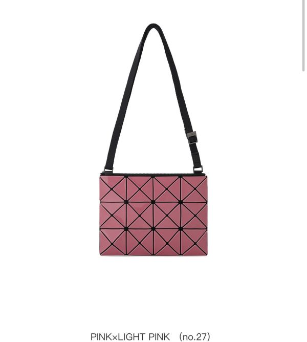 ISSEY MIYAKE 三宅一生 BAOBAO 3x4斜背包 雙面色 issey,miyake,三宅,baobao,3,x,4,斜背,日本,專櫃,代購,防塵,保證,卡,銀色,金屬,色,雙面,雙色,粉