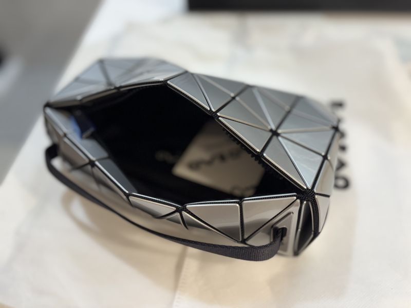 ISSEY MIYAKE 三宅一生 積木枕頭包 銀色 