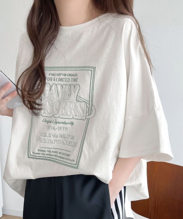 Classicalelf x JAVA 刺繡圖案寬版T-shirt classicalelf,java,聯名,短袖,短t,oversize.寬版,棉,日本,代購,服飾,復古