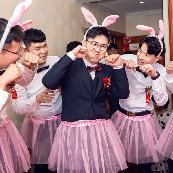 粉色紗裙 派對道具 婚禮 婚禮闖關 迎娶 舞會 懲罰 尾牙活動 變裝 整新郎 天鵝裙