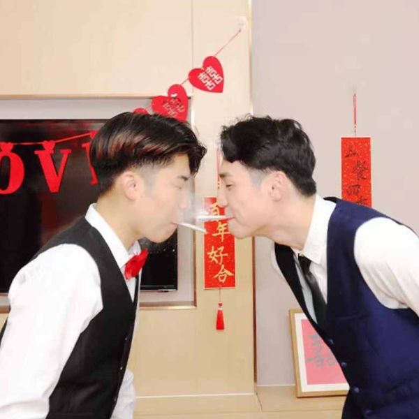 口口相傳 傳遞麵粉道具 迎接親小遊戲 公司年會活動 創意趣味 整人 團康道具