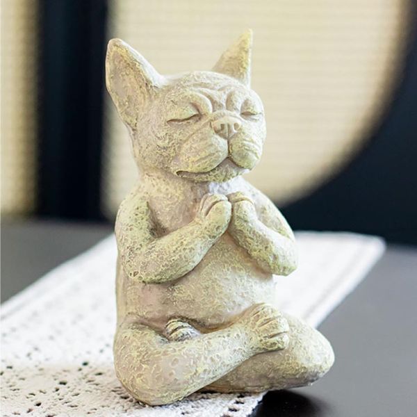 瑜珈狗 生日禮物 辦公室小物 療癒 擺飾 交換禮物 拍攝道具 動物公仔 法鬥犬 冥想