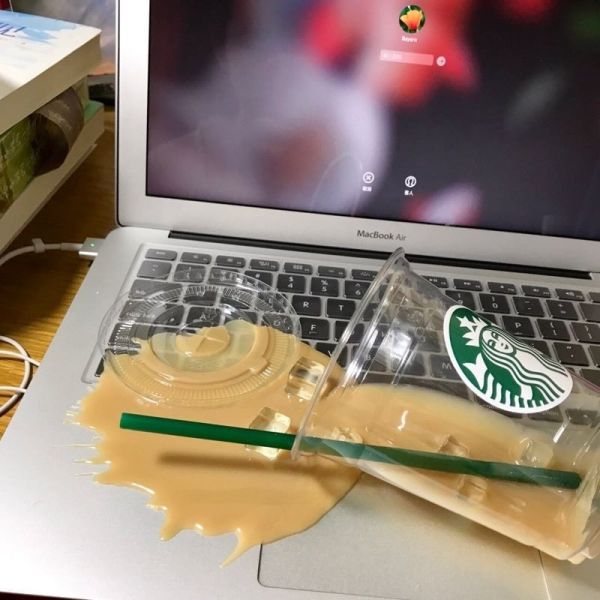 打翻飲料 生日禮物 手機支架 整人 抖音 交換禮物 搞怪 創意 惡搞道具 愚人節 嚇人