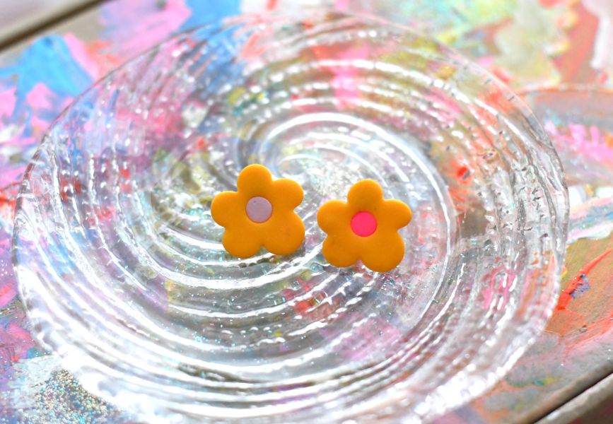 彩色小花耳針 （單個賣） 