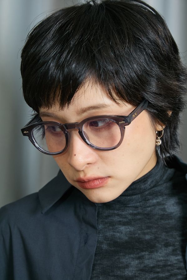 半透橢圓五金裝飾裝飾型平光造型眼鏡(三色) 