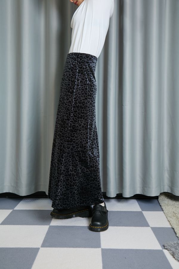 閃閃緞光絲絨滿版豹紋直筒長裙 
