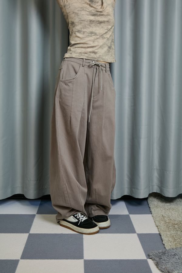 厚厚磨毛布料抽繩調節車線繭型寬版長褲(卡其) 