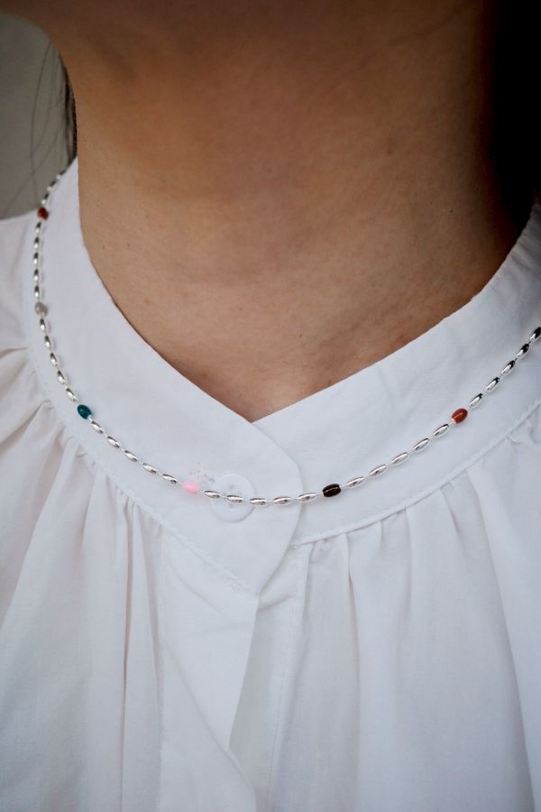 彩虹糖珠拼接霧銀色橢圓細珠珠項鍊 