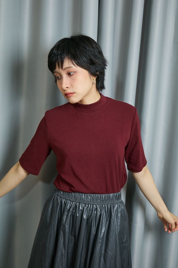 多色好搭柔軟磨毛材質微高領五分袖上衣(四色) 