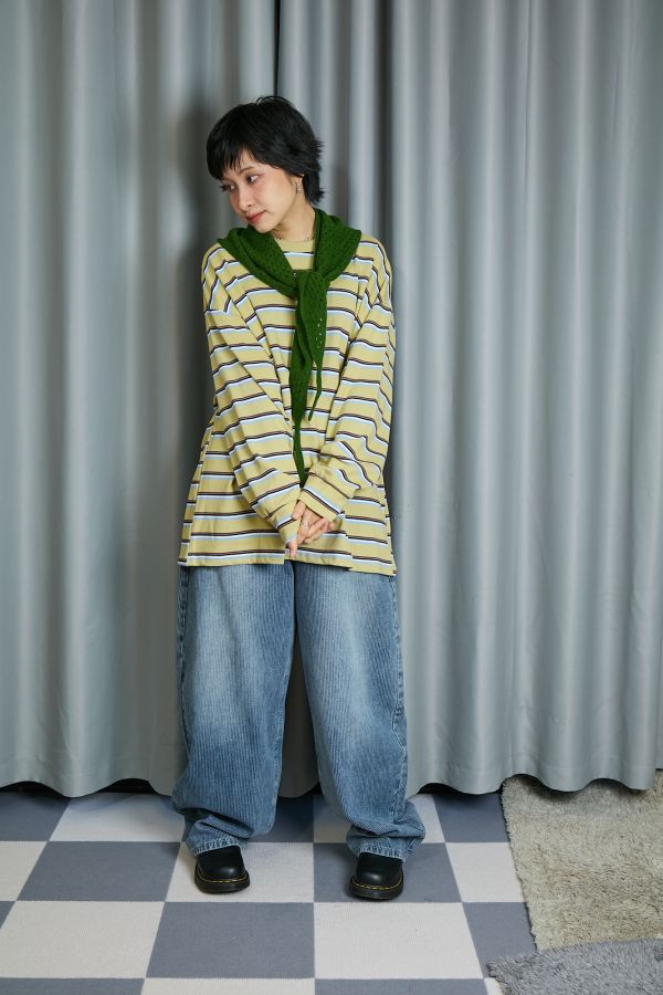 水洗細條紋寬鬆好版型淺色牛仔落地長褲 