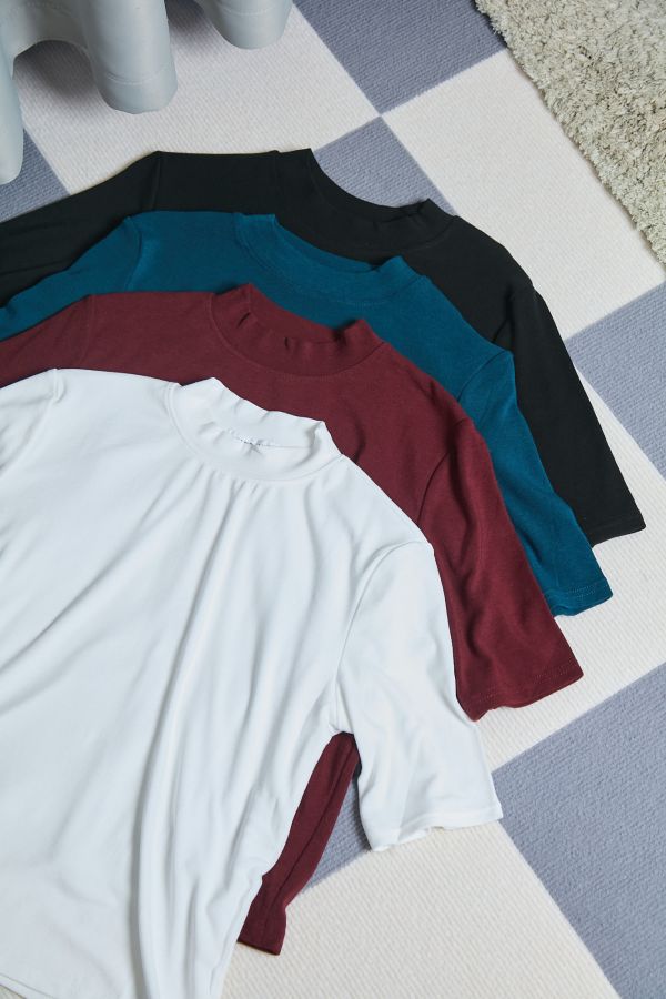 多色好搭柔軟磨毛材質微高領五分袖上衣(四色) 