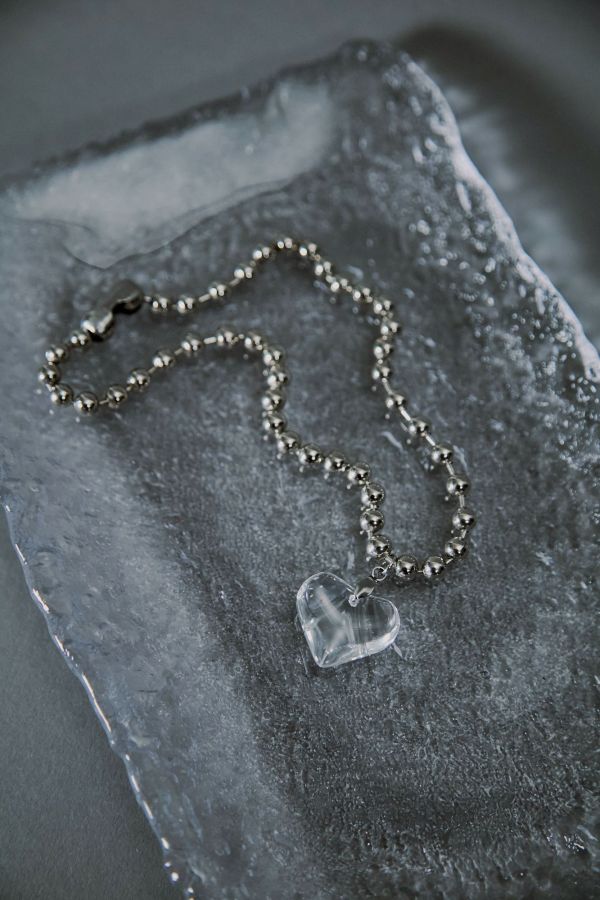 透明愛心吊墜圓球鋼珠短項鍊 