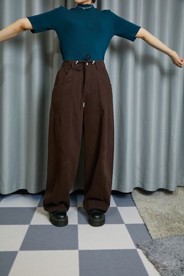 厚厚磨毛布料抽繩調節車線繭型寬版長褲(咖啡) 