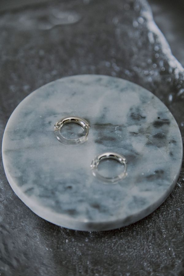 對半切割拼接透明金屬圈圈耳環 