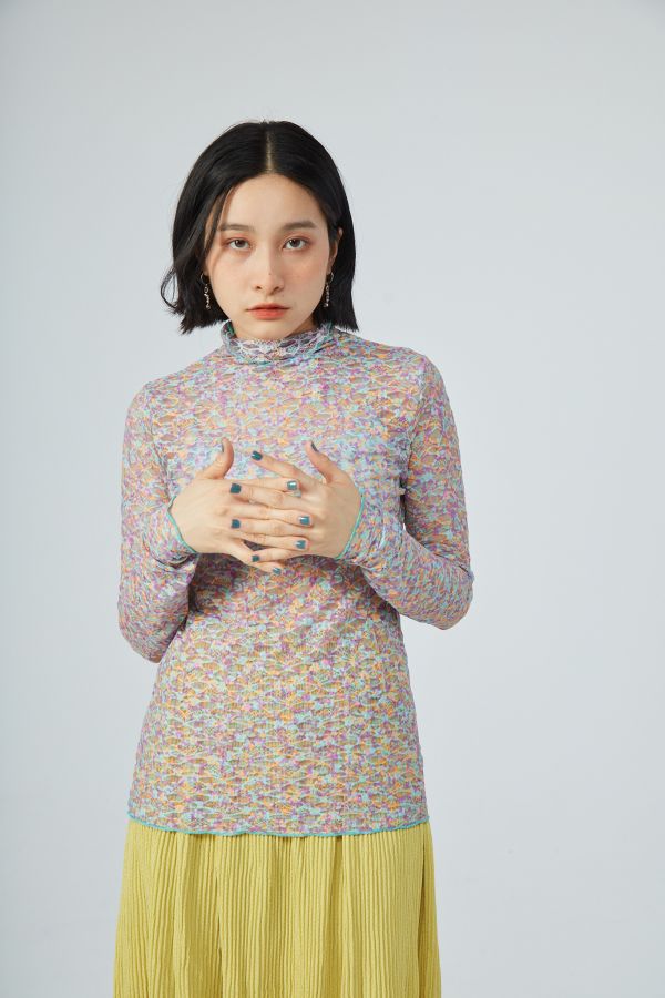 春意彩色花田微透蕾絲內搭網紗上衣(三色) 