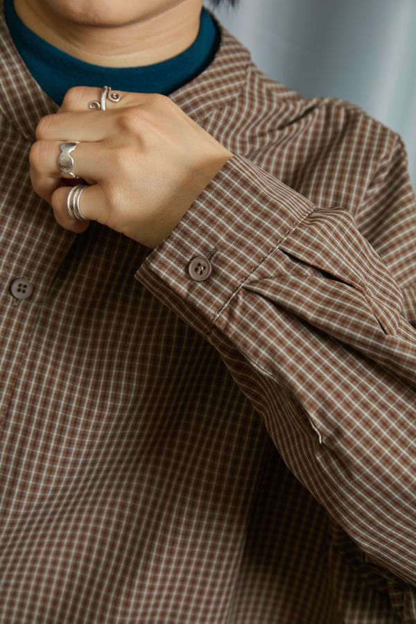 秋天暖暖土黃色格小元亨利領落肩大件襯衫 