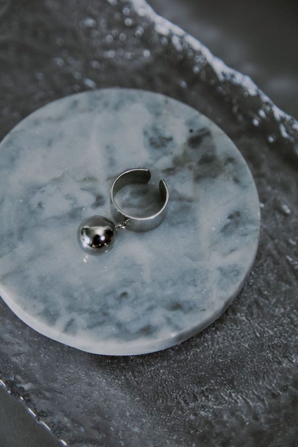 寬寬亮面可微調金屬大球球戒指 