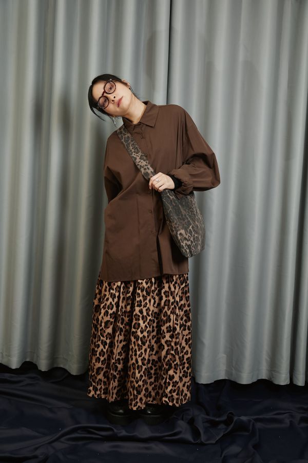【SALE7折!!】水洗大豹紋斜紋布寬背帶托特包 