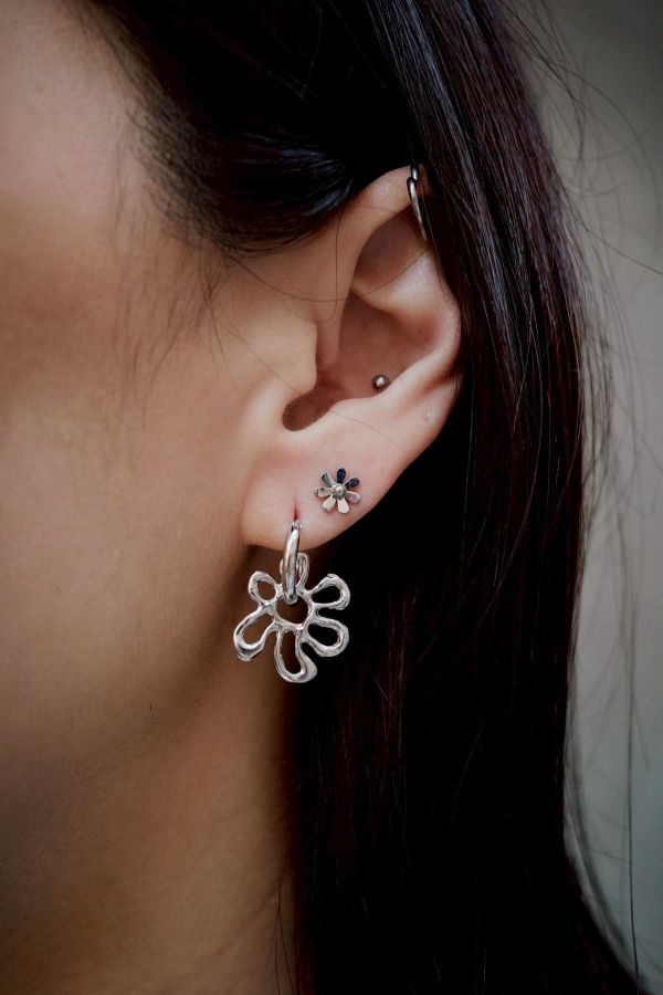 簍空雛菊花花兩用式圈圈耳環 