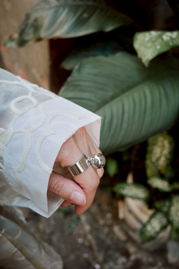 寬寬亮面可微調金屬大球球戒指 