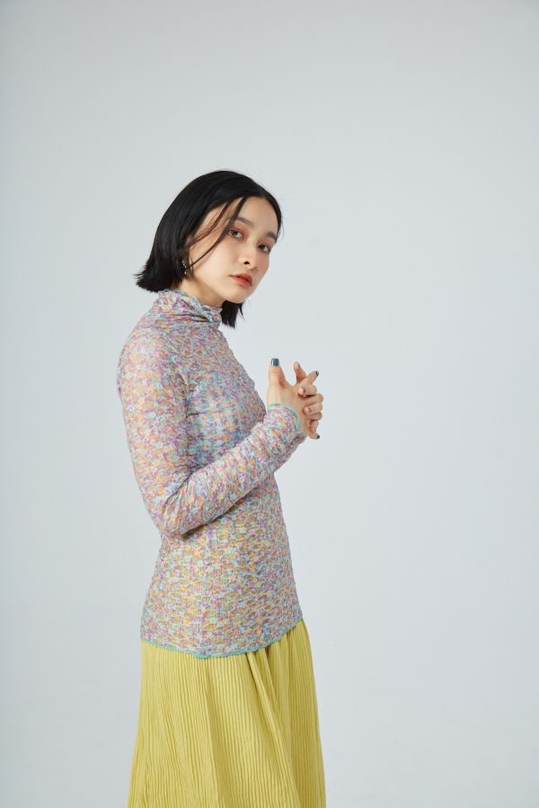 春意彩色花田微透蕾絲內搭網紗上衣(三色) 