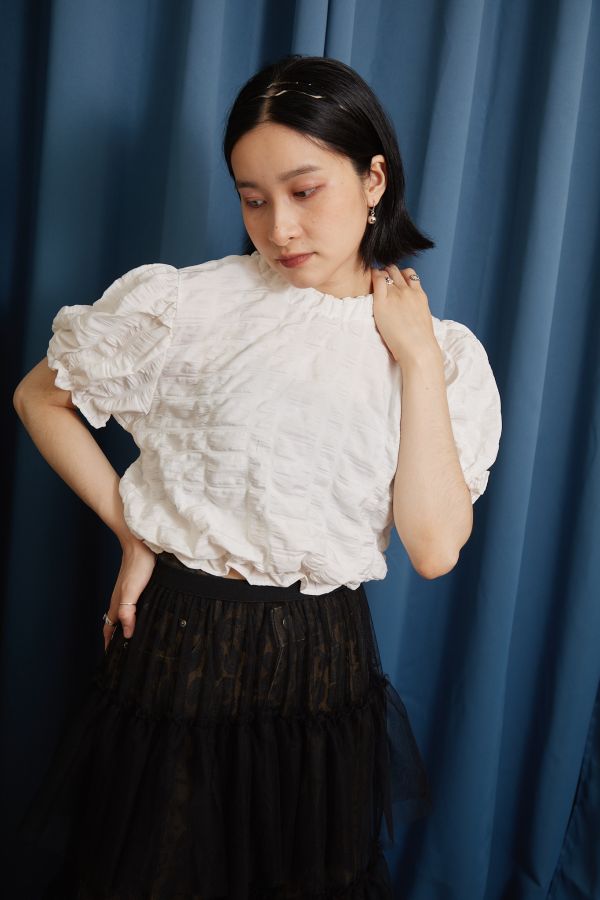 公主袖氣泡澎澎荷葉縮口上衣(兩色) 