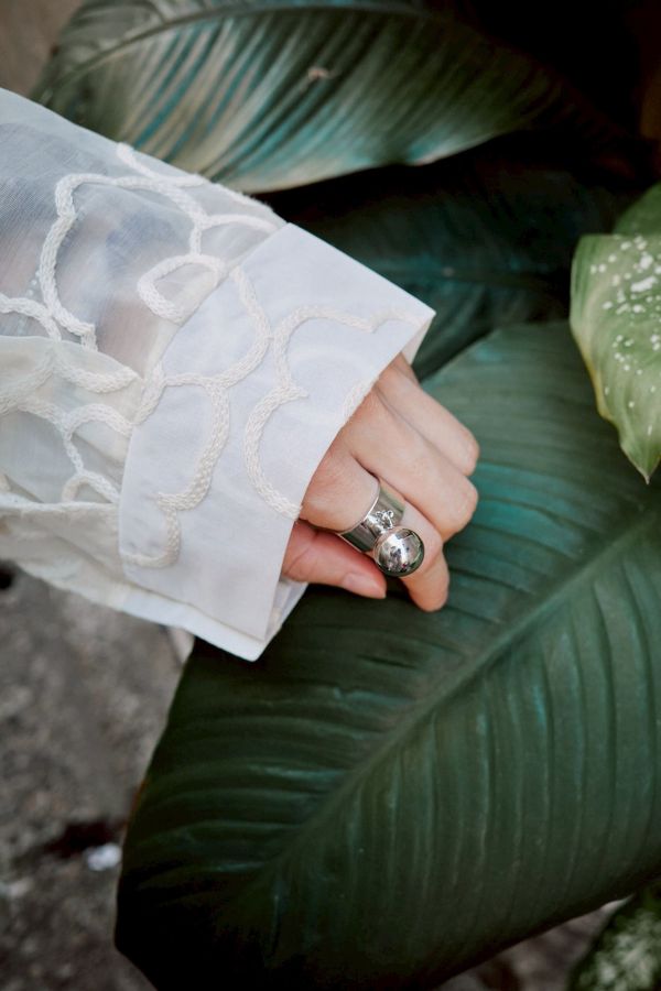 寬寬亮面可微調金屬大球球戒指 