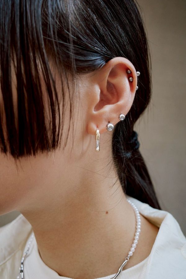 對半切割拼接透明金屬圈圈耳環 