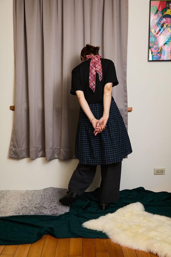 藍綠色格紋拼接澎澎鬆緊五分短裙 
