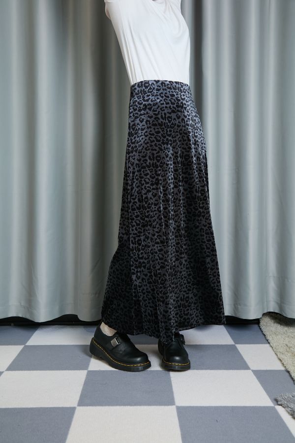 閃閃緞光絲絨滿版豹紋直筒長裙 