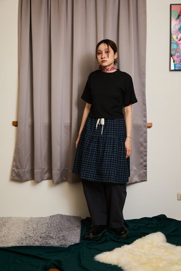 藍綠色格紋拼接澎澎鬆緊五分短裙 