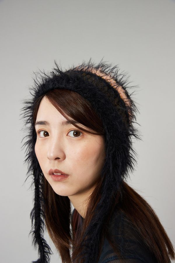 Q爆色塊拼接馬海毛混織遮耳毛帽(黑色) 