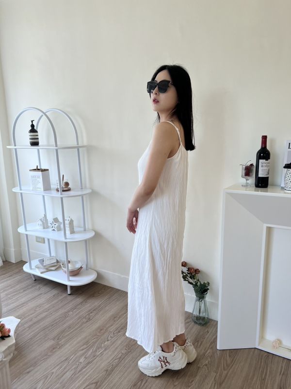 微V領氣質壓褶長洋/肩帶可調節 