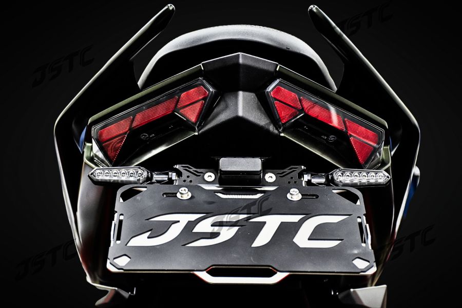 六姐的店※ 【JSTC】 DRG2 BT 專用 - 車牌上移套件 六姐騎士部品店, JSTC, DRG2 BT, 車牌上移套件, 車牌角度, 內部連接車台, 歡迎同業, 優質賣家, 個人批發, 車隊, 公司行號