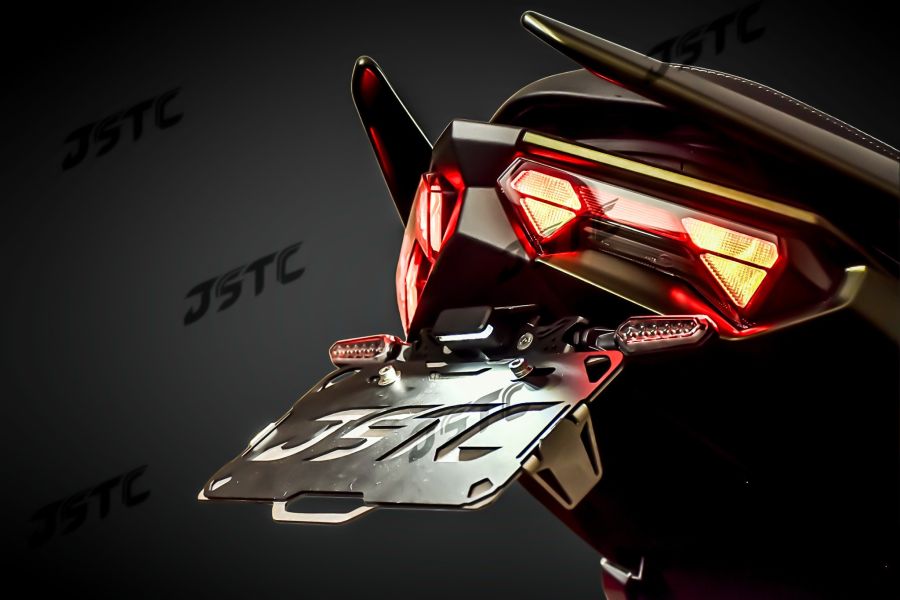 六姐的店※ 【JSTC】 DRG2 BT 專用 - 車牌上移套件 六姐騎士部品店, JSTC, DRG2 BT, 車牌上移套件, 車牌角度, 內部連接車台, 歡迎同業, 優質賣家, 個人批發, 車隊, 公司行號