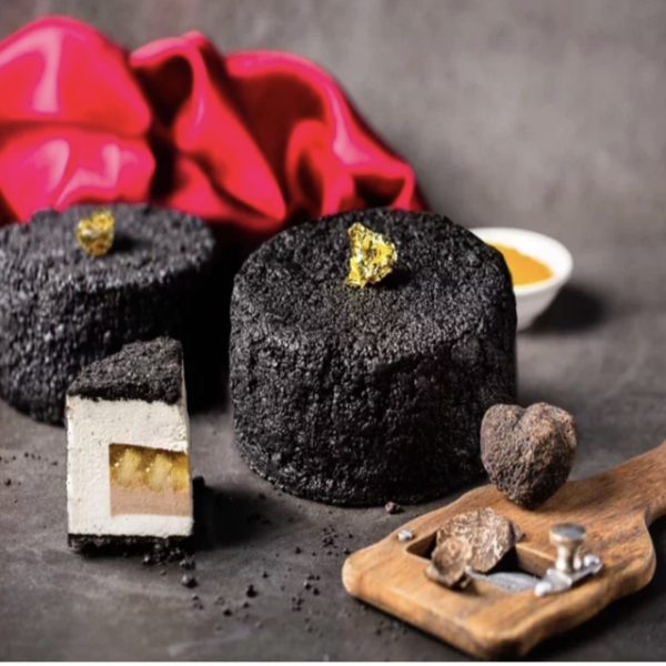 Edible gold leaf - Gold Flakes, Kanazawa, Japan 【現貨】白沙屯媽祖官方授權 日本金澤 可食用金箔『黃金吹雪』,媽祖要給你的 金貴、福氣、財富、豐盛滿滿,獲衛福部食品添加物許可證,已保產品責任險 拱授證113-043