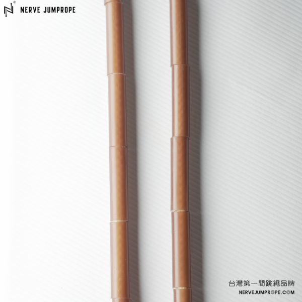 【長把節拍繩】 - 馬鞍棕(附束口袋) 跳繩、節拍跳繩、膠繩、運動跳繩、跳繩運動、跳繩健身、有氧跳繩、跳繩推薦、跳繩品牌、新手跳繩
訓練跳繩
健身跳繩