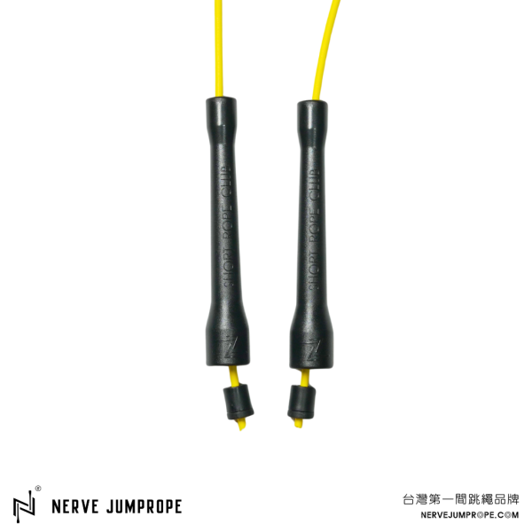 NERVE PVC速度跳繩 - 武士黑(短把) 1.重量較輕
2.快速迴旋
3.工學握把
4.卡扣鐵片、設計不易捲繩
5.適合較進階繩人

跳繩、節拍繩、膠繩、運動跳繩、燃脂、跳繩運動、快速燃脂、跳繩健身、健身、有氧運動、有氧、有氧跳繩