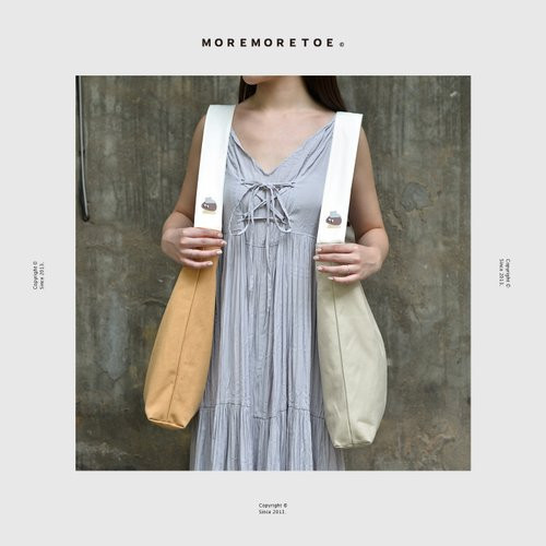 MoreMoreToe × 原創設計 ◡̈ 雙面用帆布包｜悶騷 ꒰ 燕麥奶蓋 x 奶油甜橙 ꒱ 兩用,大容量,帆布,插畫,撞色,環保袋,療癒,輕便,雙面用,側背包/斜背包,出遊必備,墨墨頭,MoreMoreToe