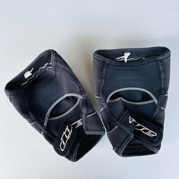 【漆彈專賣-三角戰略】"二手" DYE Knee Pads 護膝 - XL 