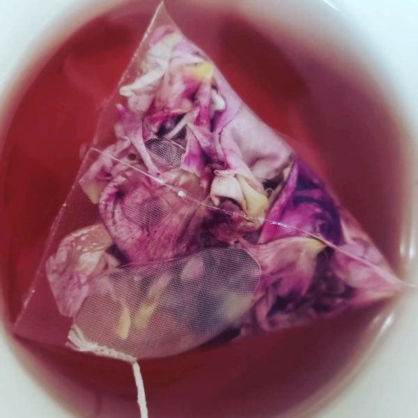 【惜福品】心心玫瑰園｜有機玫瑰花茶(茶包) 有機玫瑰,玫瑰花茶,心心玫瑰園,花茶包,玫瑰花瓣,玫瑰多酚