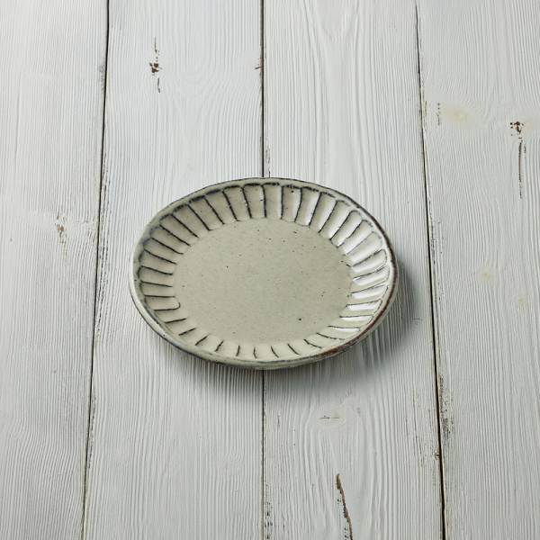 日本丸伊信樂燒 - 白釉雕紋淺盤(15cm) 日本,小盤,點心盤,小菜盤