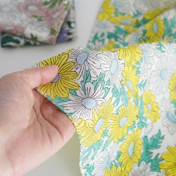 (現貨)日本職人手做 Kapuwa手帕 領巾 多功能方巾-瑪格麗特 