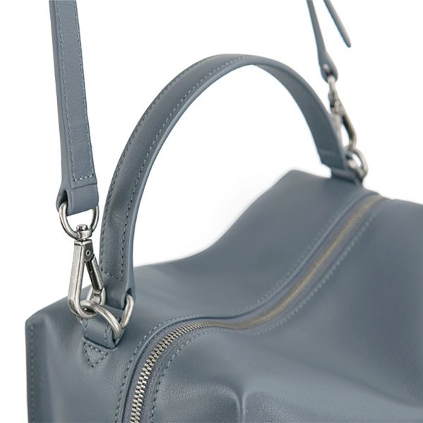 DTB｜Valley 迷你方型軟包 - 霧灰藍 斜背,單肩,手提,方包,多用,設計大獎,中性,經典,優雅,真皮,原創,設計師,台灣設計,皮革,輕軟,質感,